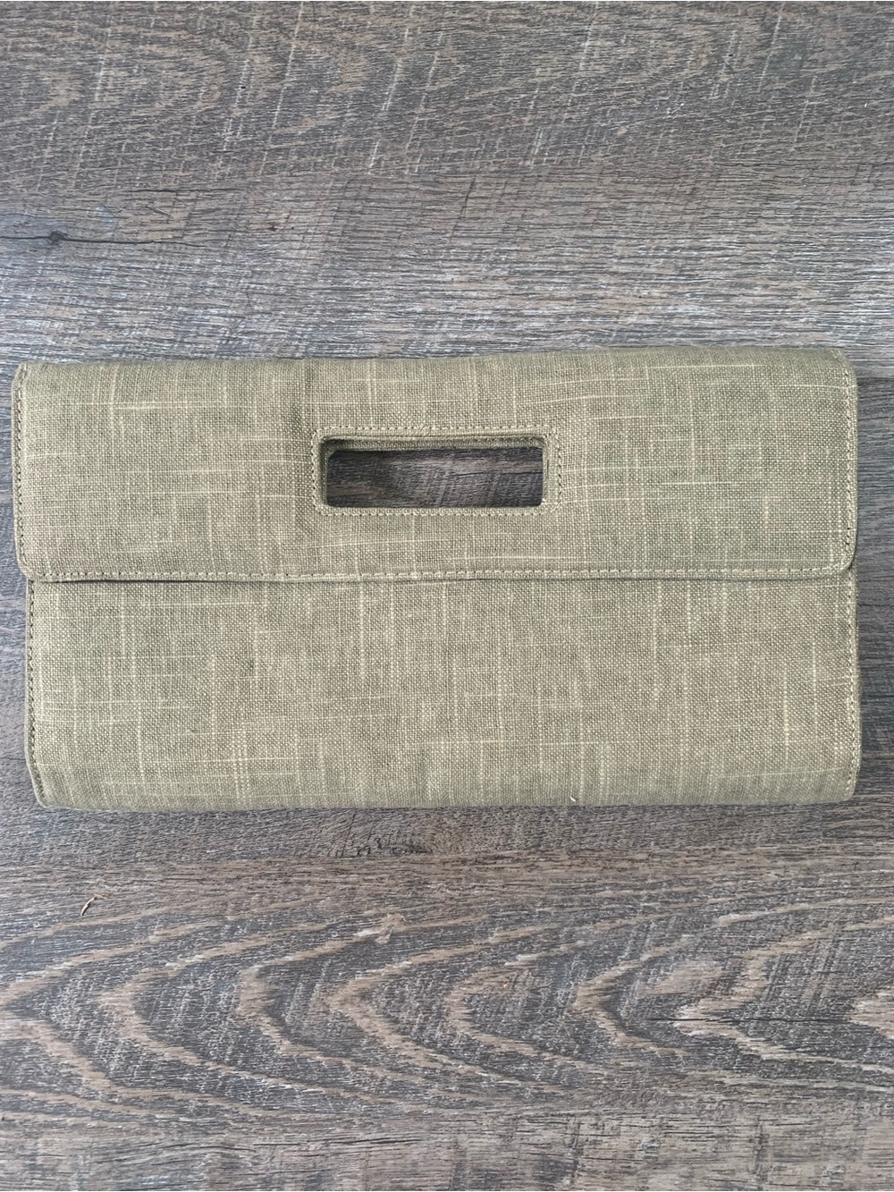 GAP Vintage Y2K Linen with Metallic Touches Beige Textured Clutch